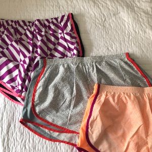 Nike running shorts size L